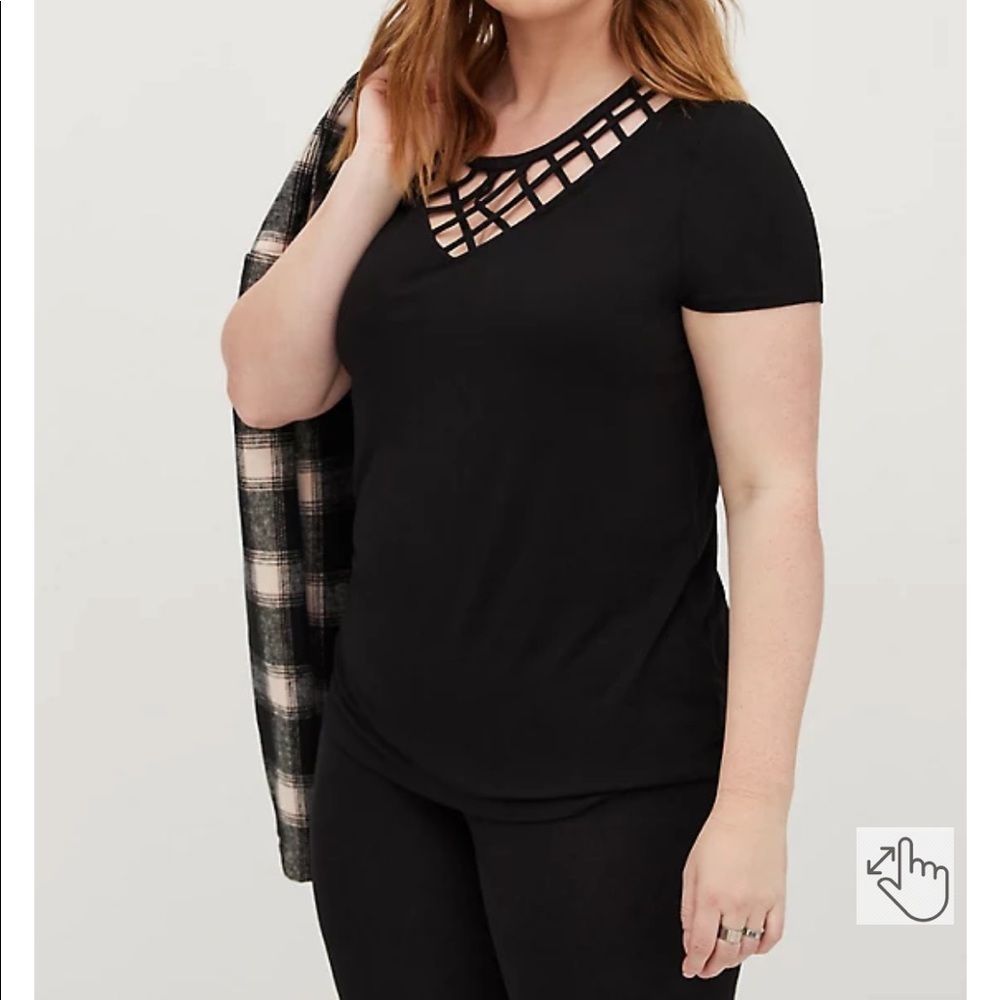 Torrid lattice super soft tee size 3